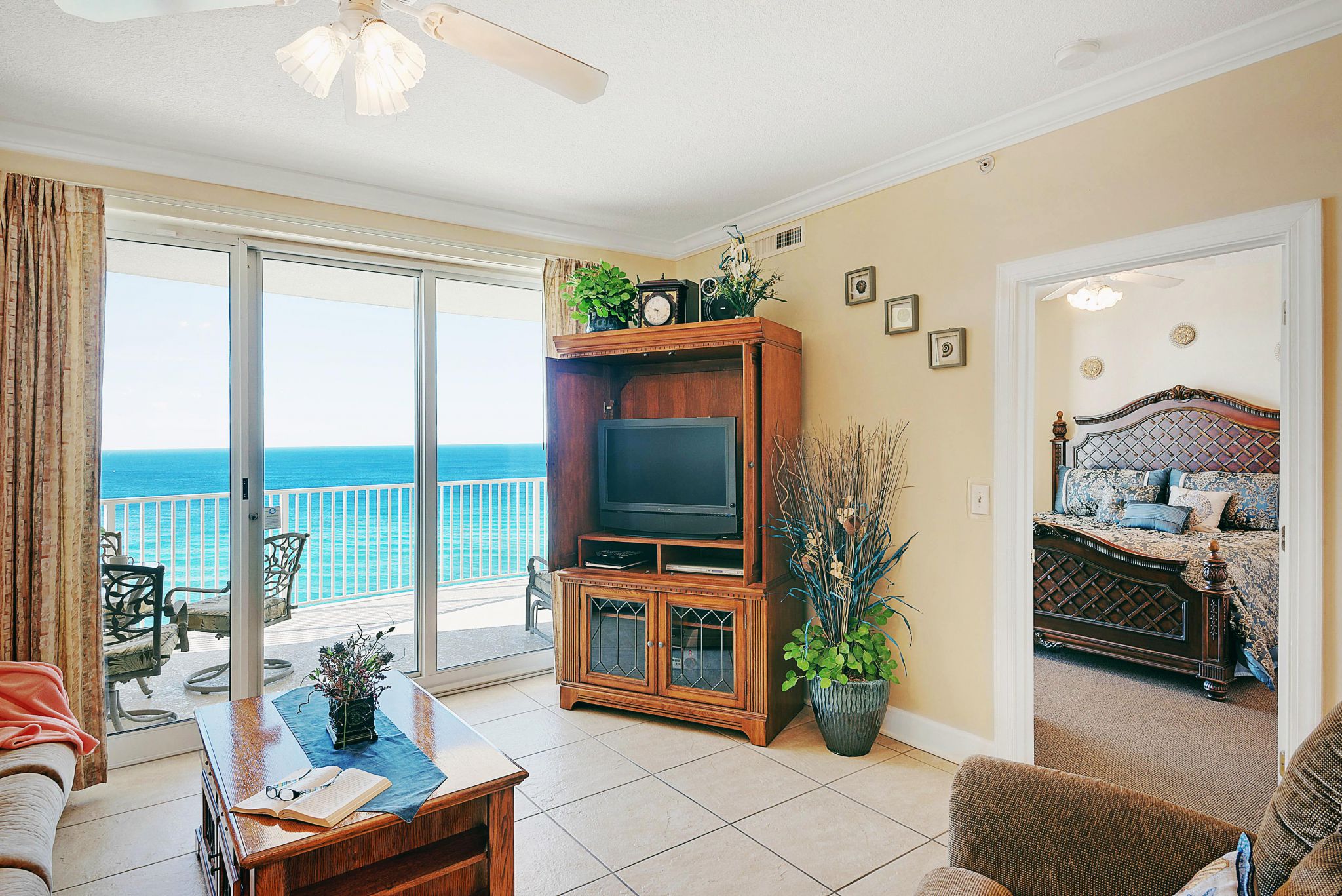 Ocean Villa Condo 1304 interior