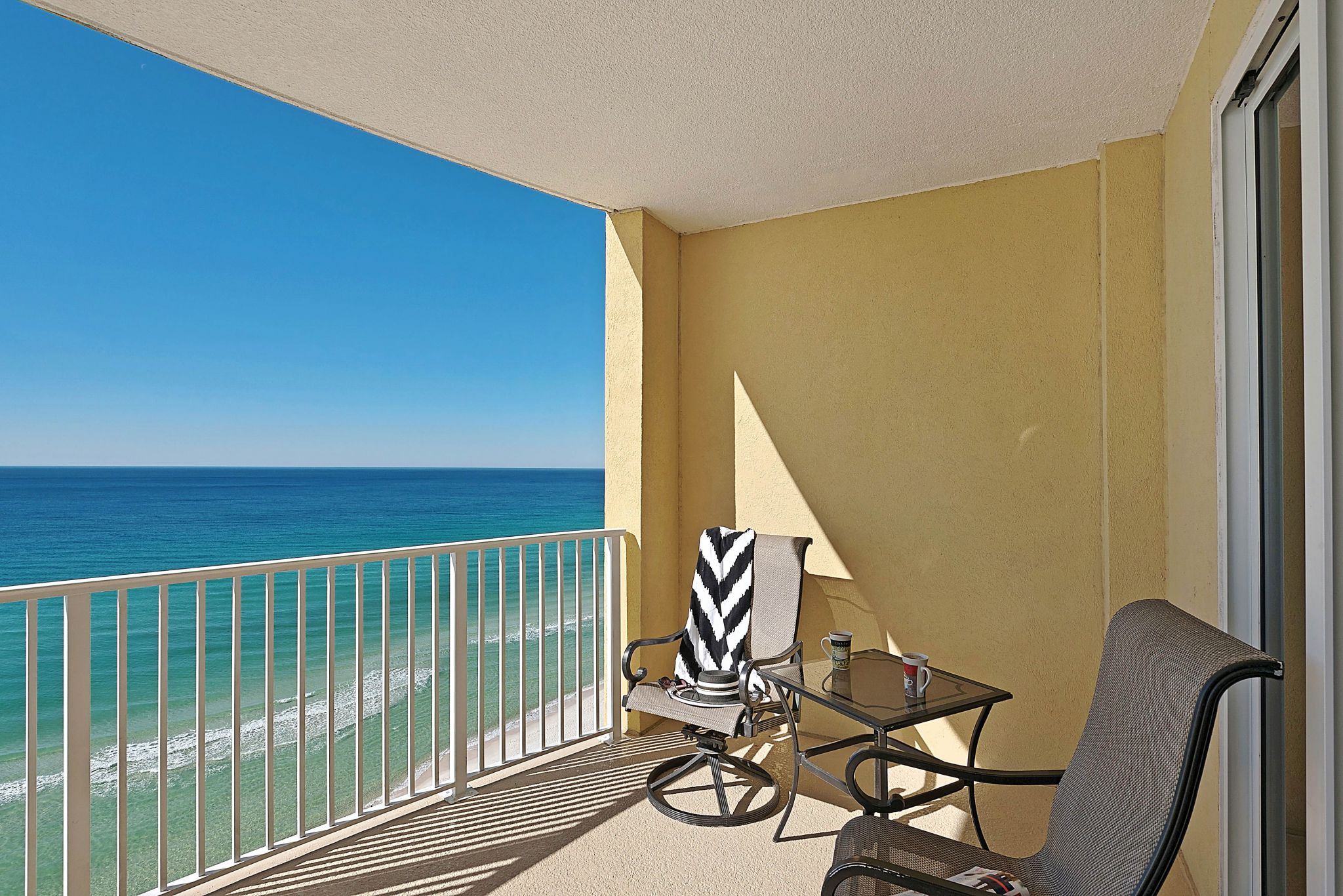 Ocean Villa Condo 1602 interior