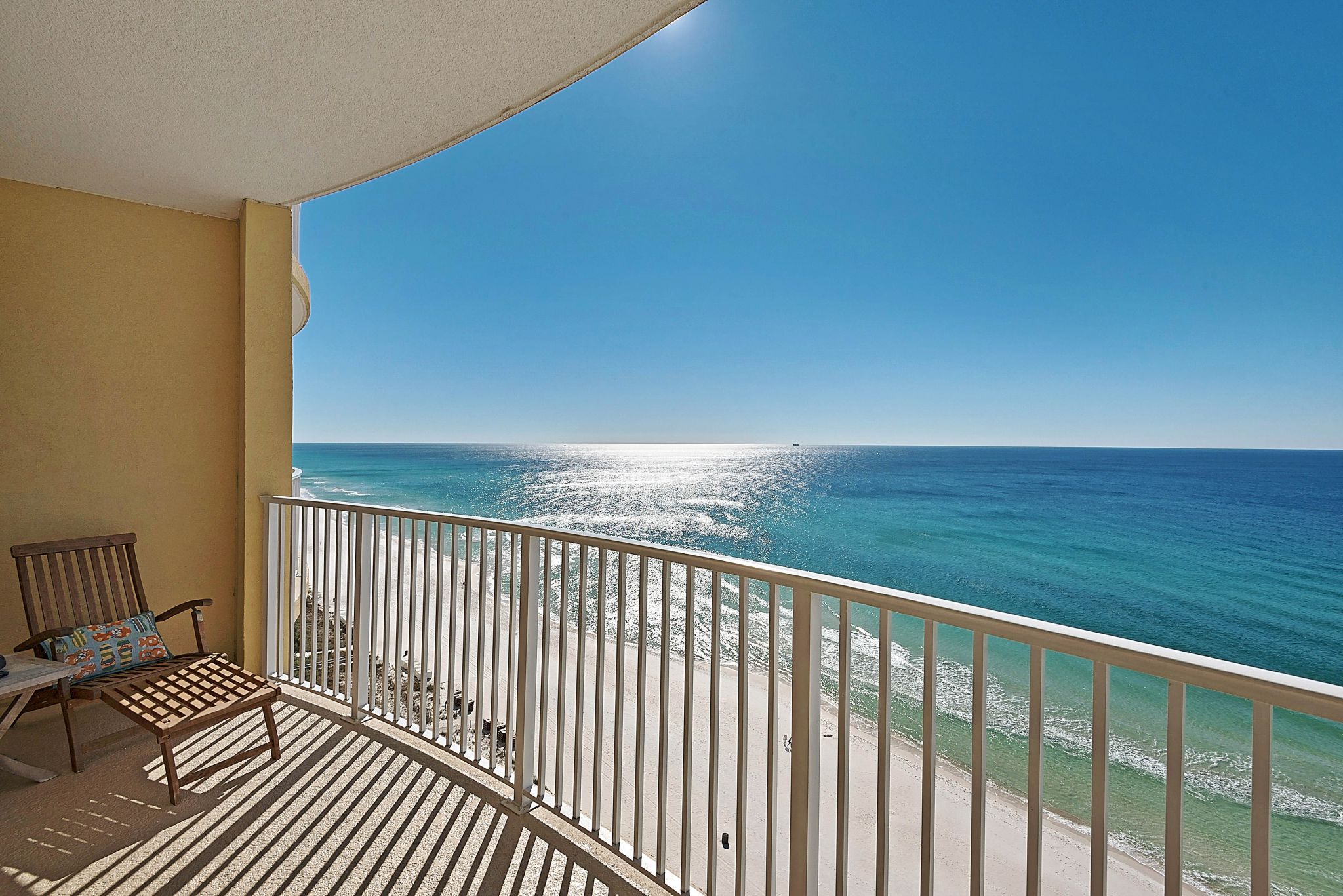 Ocean Villa Condo 1602 interior