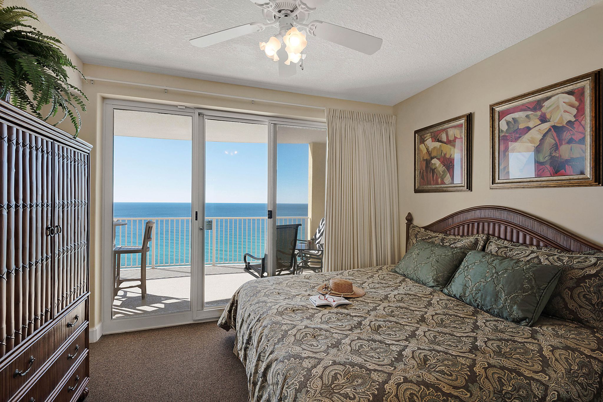 Ocean Villa Condo 1602 interior