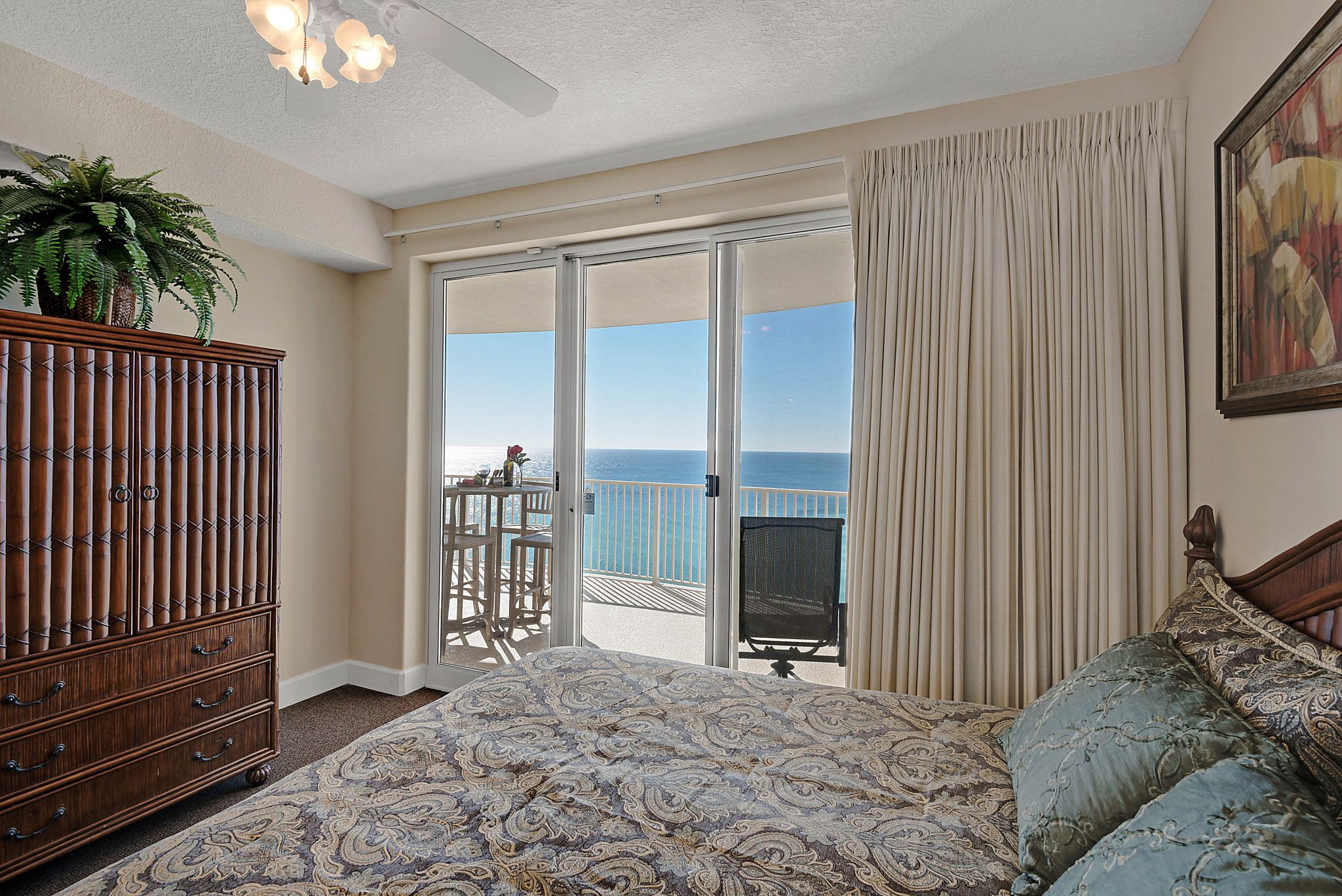 Ocean Villa Condo 1602 interior
